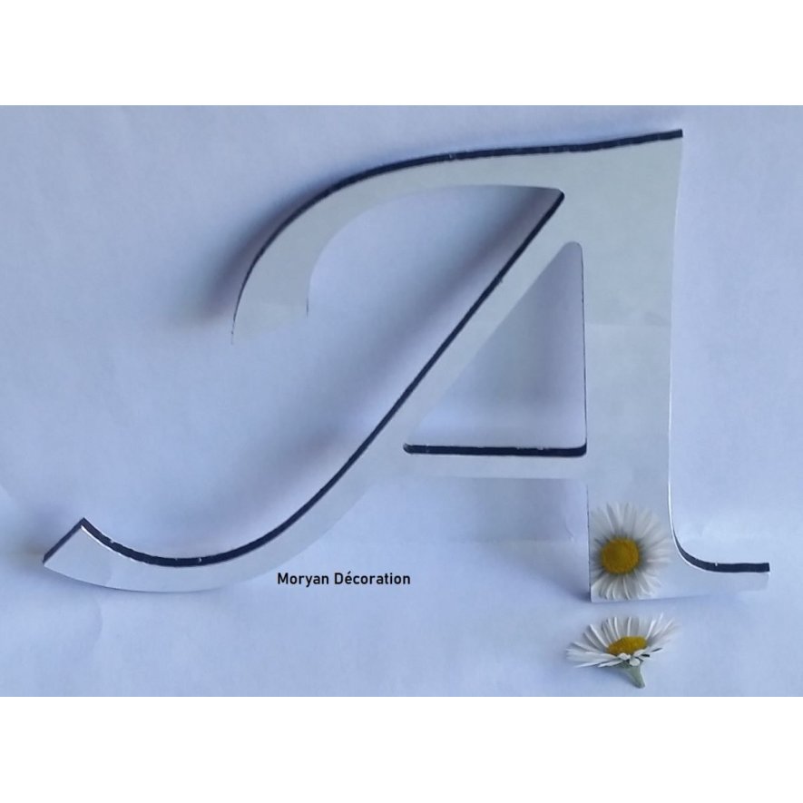 Lettre miroir murale decorative LUCIDA CALLIGRAPHY