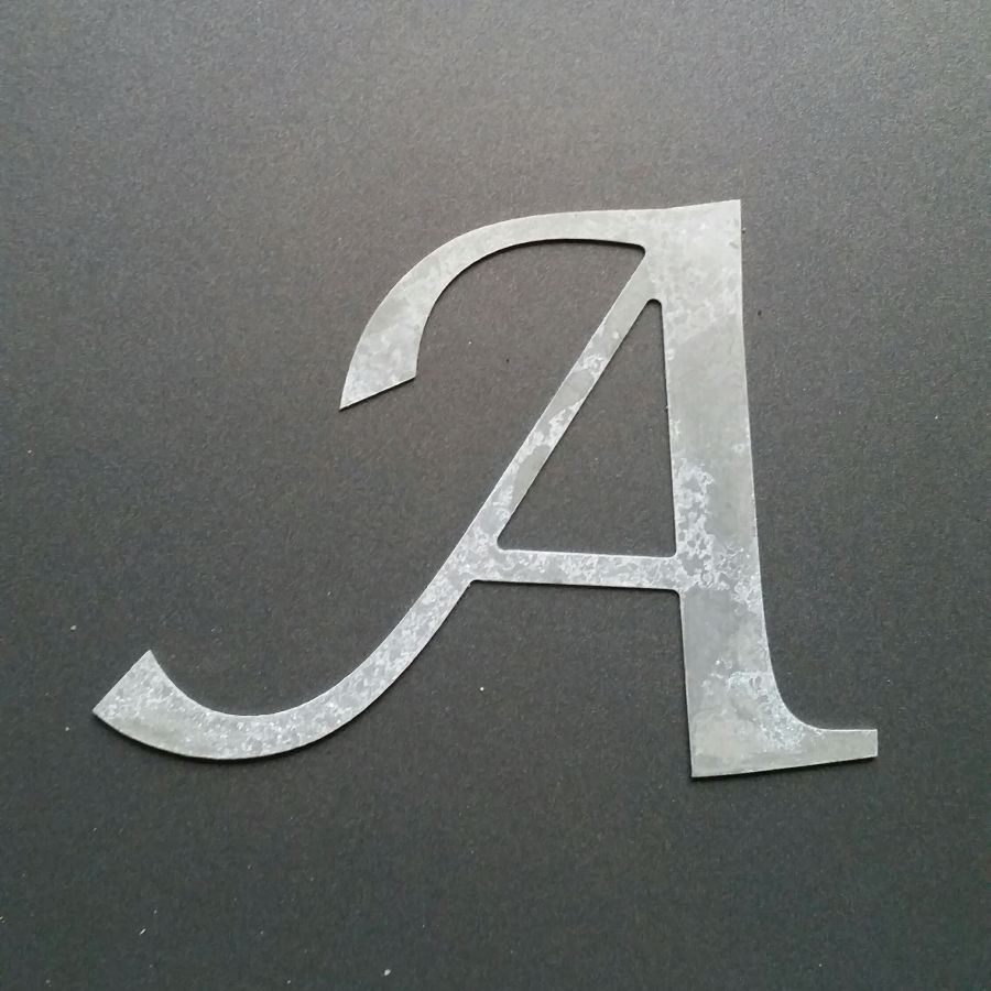 Lettre enseigne zinc LUCIDA CALLIGRAPHY