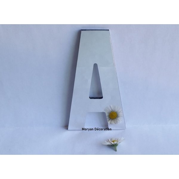 Lettre miroir murale decorative ALTERNATE GOTHIC