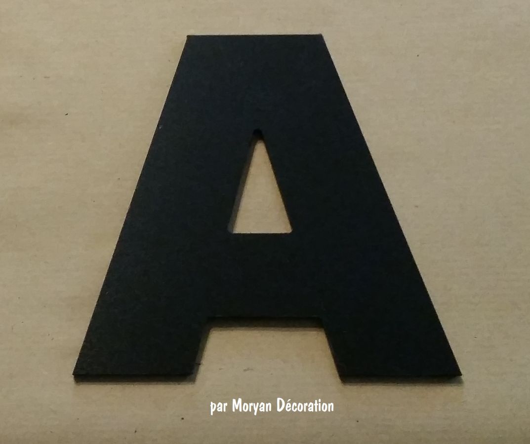 Lettre plastique PVC noir ARIAL BLACK