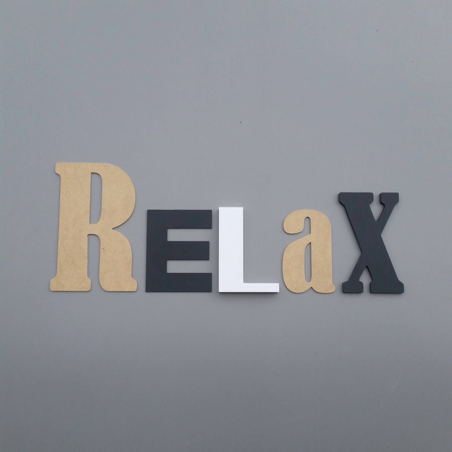 Lettre decorative murale RELAX