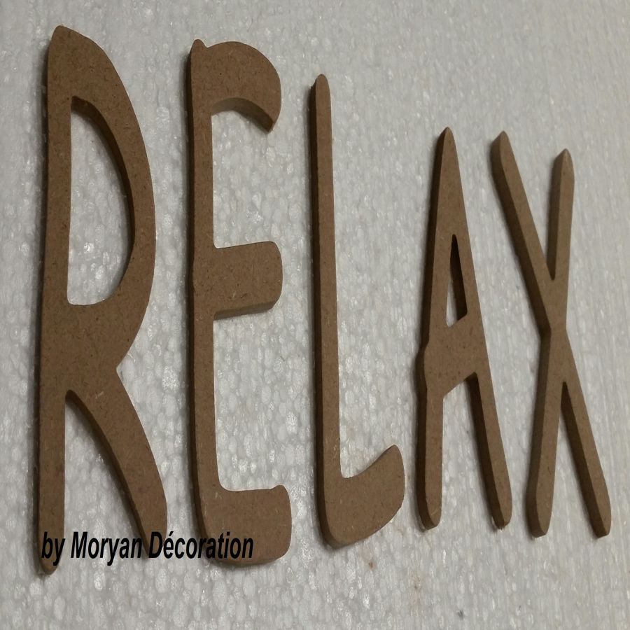 Lettre en bois decorative RELAX