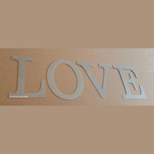 Lettre decorative en zinc LOVE 10 cm